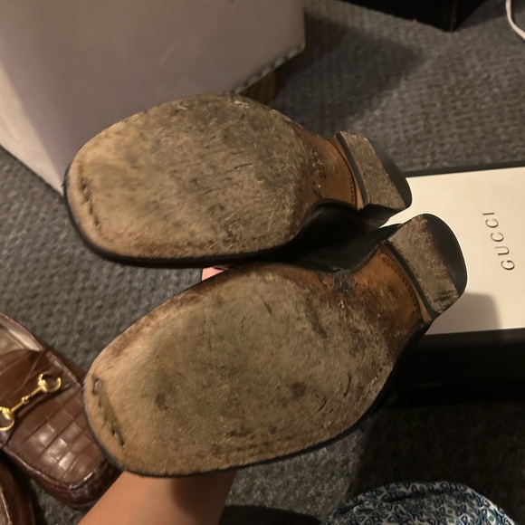 Beautiful Gucci loafers - Picture 3 of 4